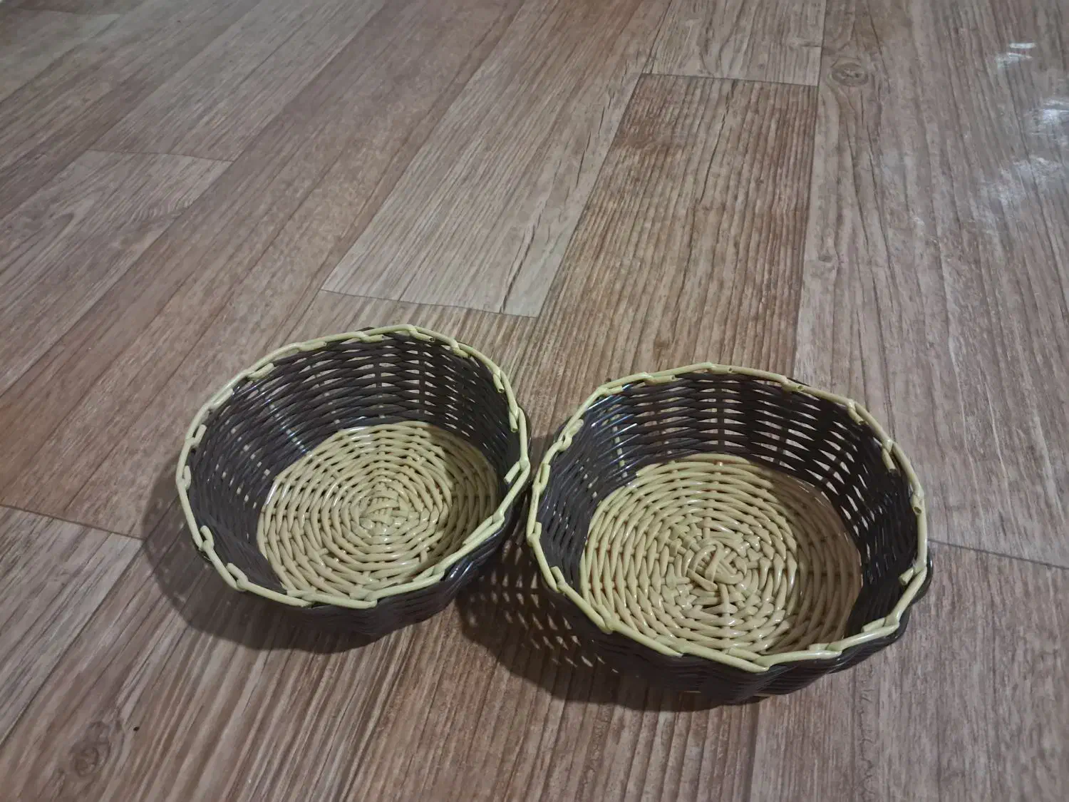 سبدحصیری پلاستیکی|ظروف نگهدارنده، پلاستیکی، یک‌بارمصرف|اصفهان, همدانیان|دیوار