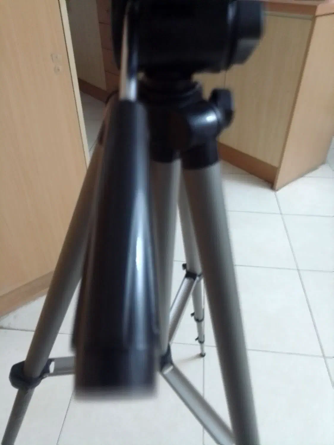 سه پایه دوربین و سایل شخصی|دوربین عکاسی و فیلم‌برداری|تهران, سعادت‌آباد|دیوار