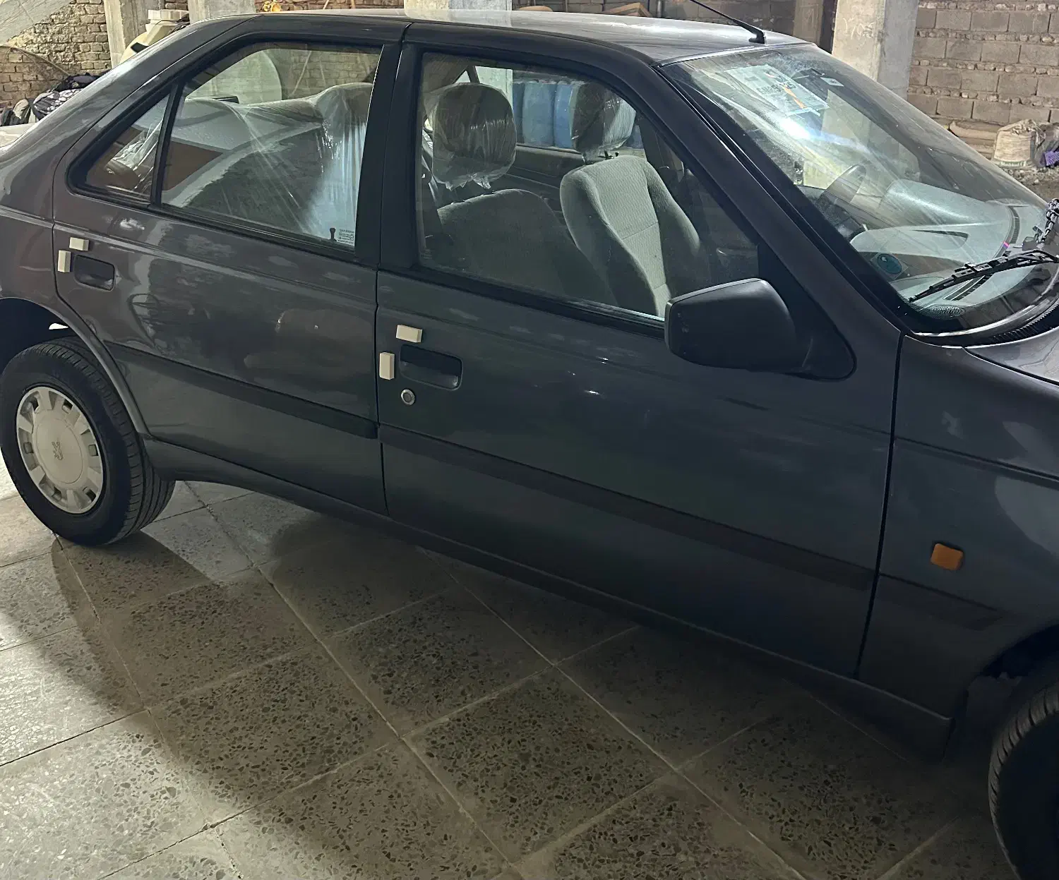 پژو۴۰۵ مدل ۹۸ درحدخشک|خودرو سواری و وانت|سراوان, |دیوار