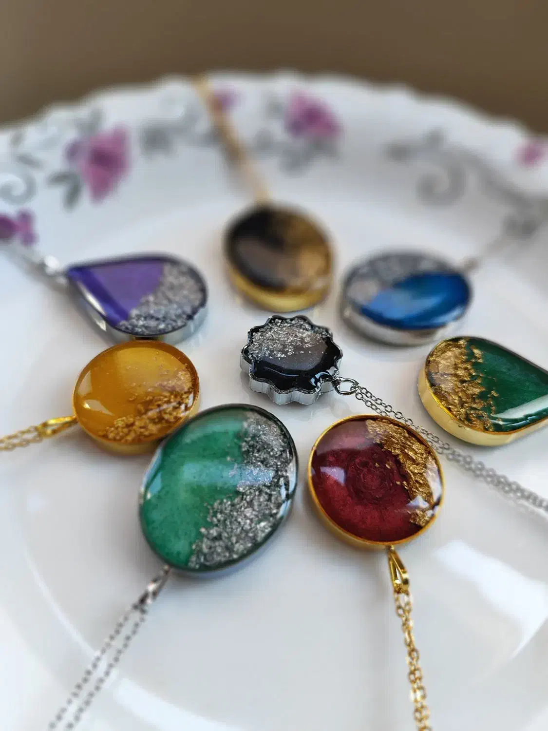 زیورآلات رزینی رنگ ثابت|بدلیجات|صدرا-فارس, فاز ۱|دیوار