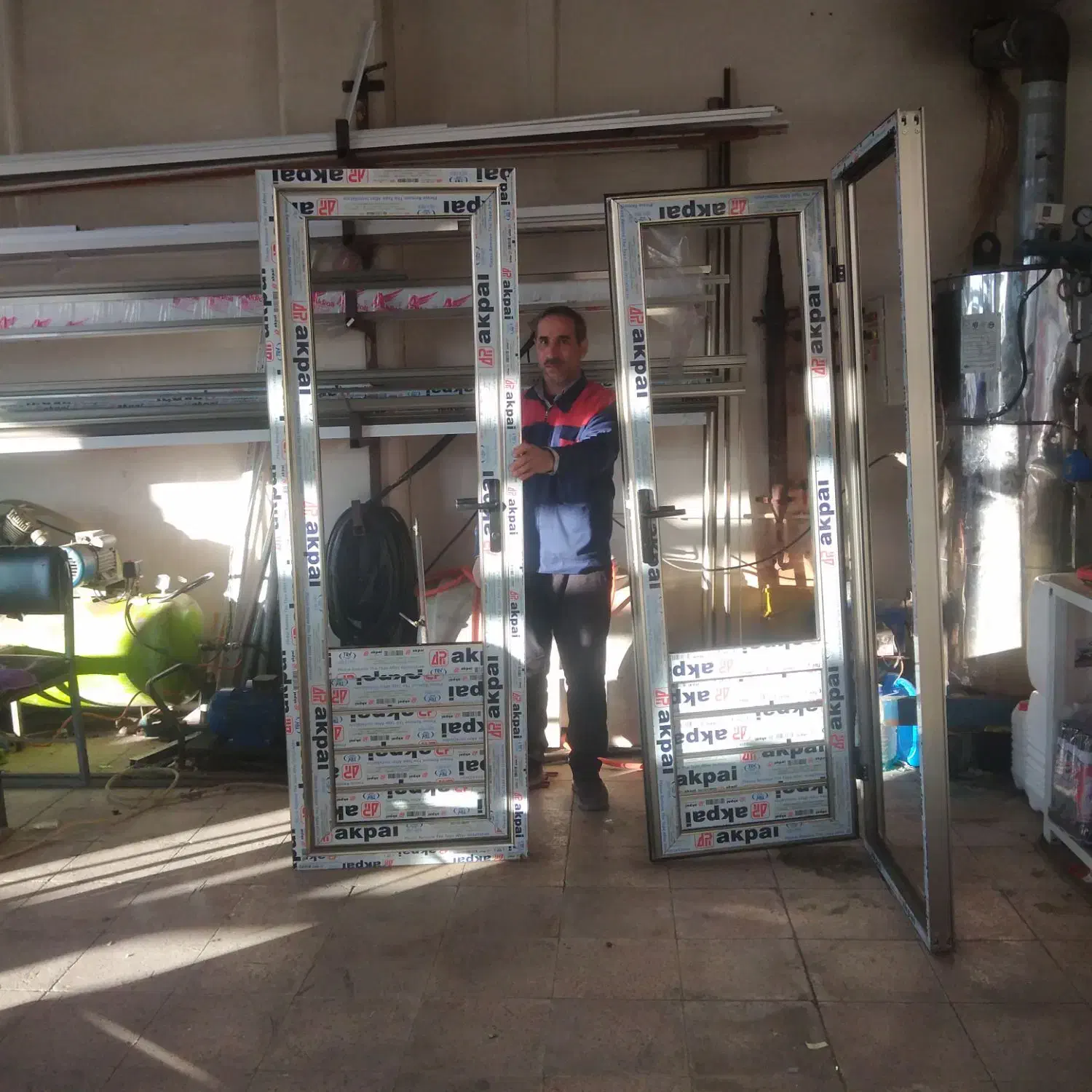 پنجره آلومینیومی یوپی وی سی|مصالح و تجهیزات ساختمان|عجب شیر, |دیوار