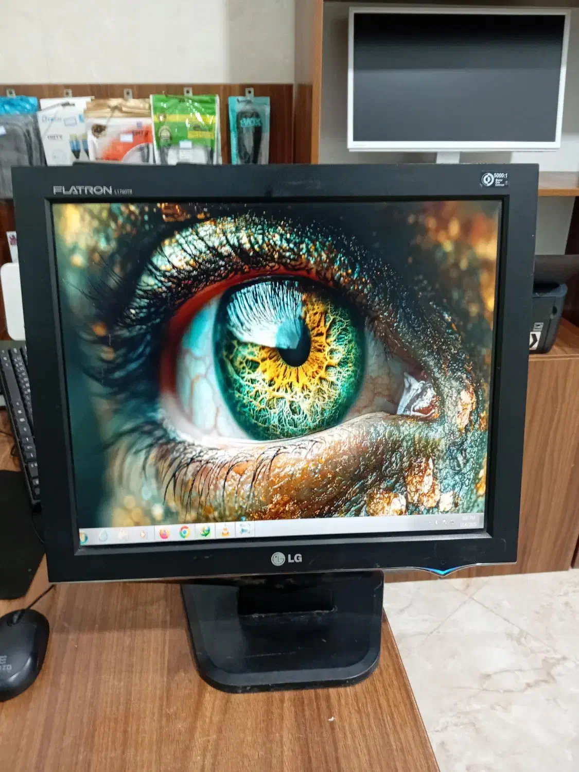 مانیتور 17 اینچ LED برند LG مناسب دوربین مداربسته|قطعات و لوازم جانبی رایانه|بابل, |دیوار