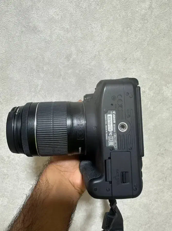 دور بین 700 d|دوربین عکاسی و فیلمبرداری|بندرعباس, |دیوار