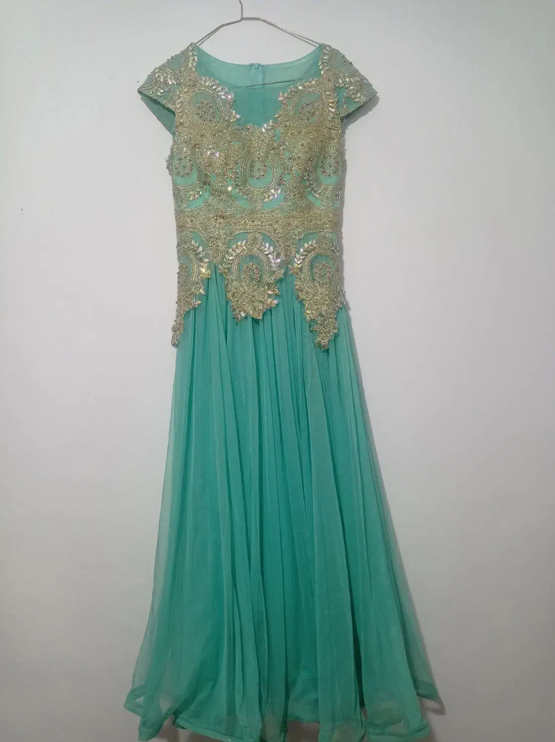 لباس مجلسی|لباس|رباطکریم, نصیرشهر|دیوار