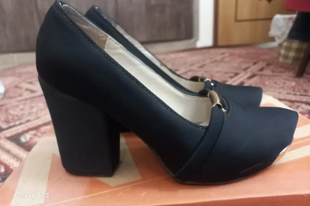 فروش کفش|کیف، کفش، کمربند|خمینی‌شهر, |دیوار