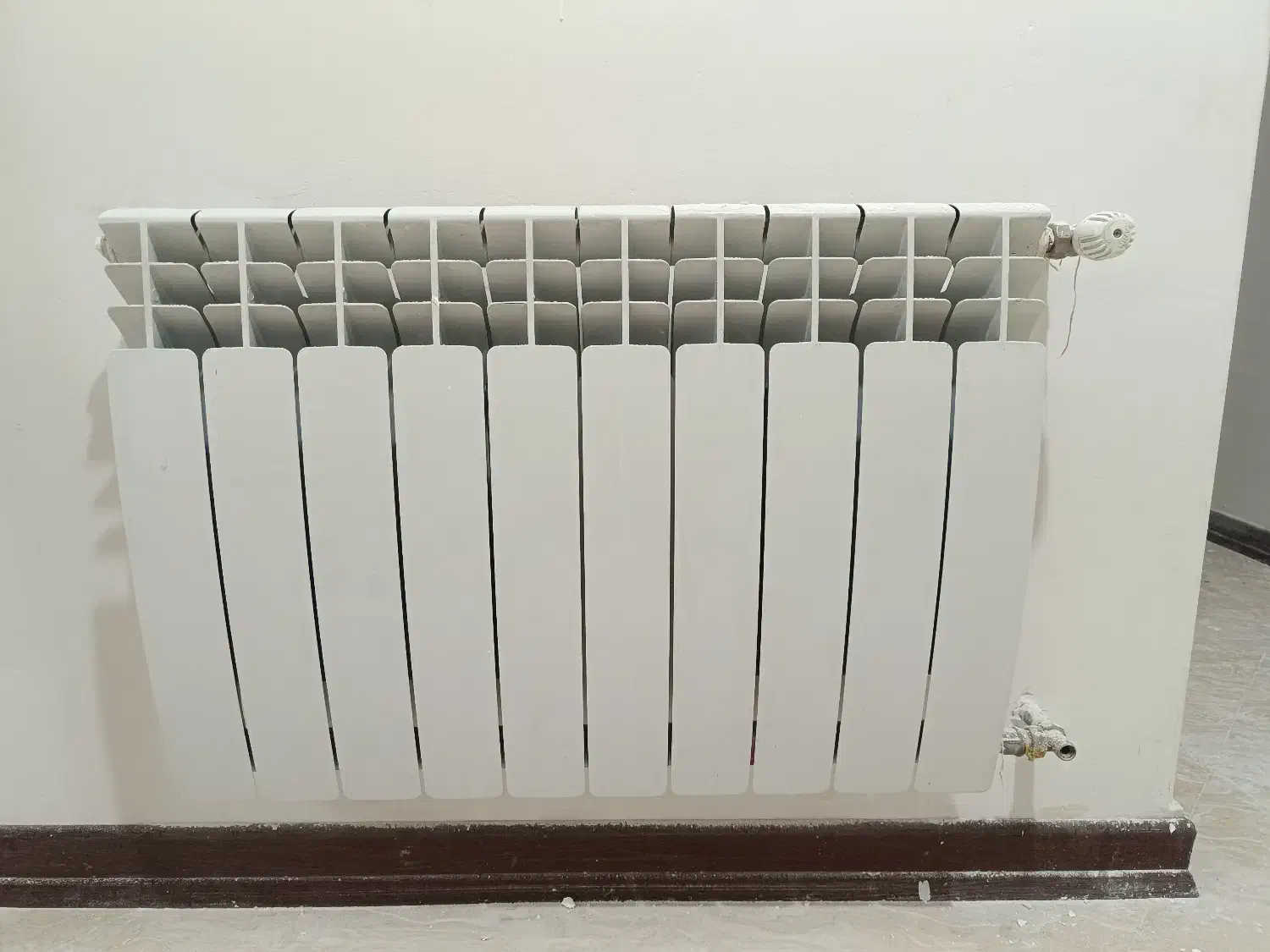 رادیاتور شوفاژ 10 پره|آبگرمکن، پکیج، شوفاژ|کرمان, |دیوار