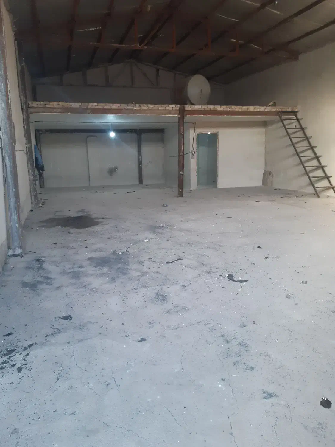 اجاره سالن شهرک صنعتی قلعه میر|اجارهٔ دفتر صنعتی، کشاورزی، تجاری|بهارستان, |دیوار