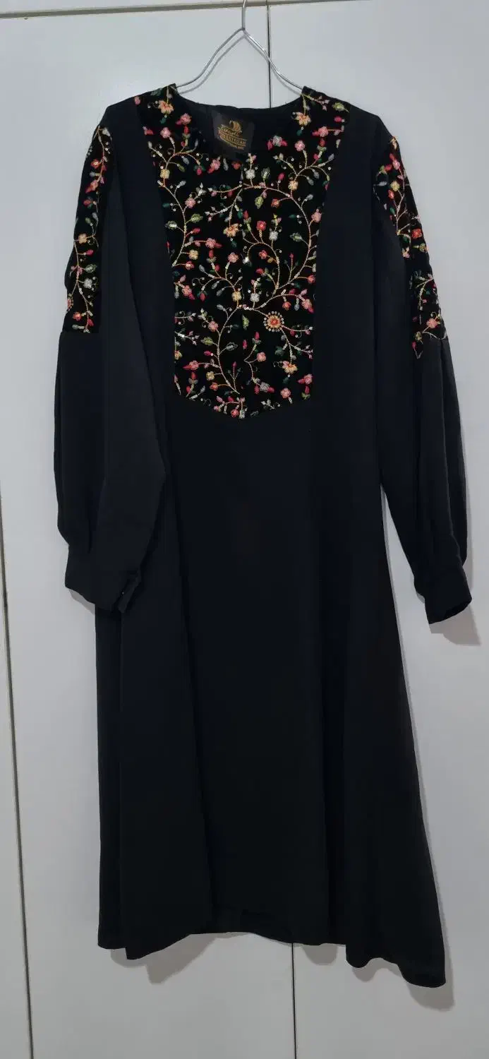 مانتو نو|لباس|بیرجند, |دیوار