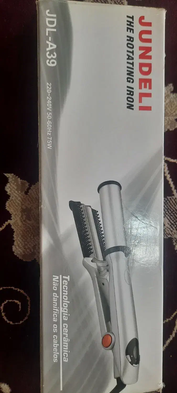 دو عدد اتو مو چرخشی چندکاره و یک عدد اتومو تک کاره|آرایشی، بهداشتی، درمانی|بروجن, |دیوار