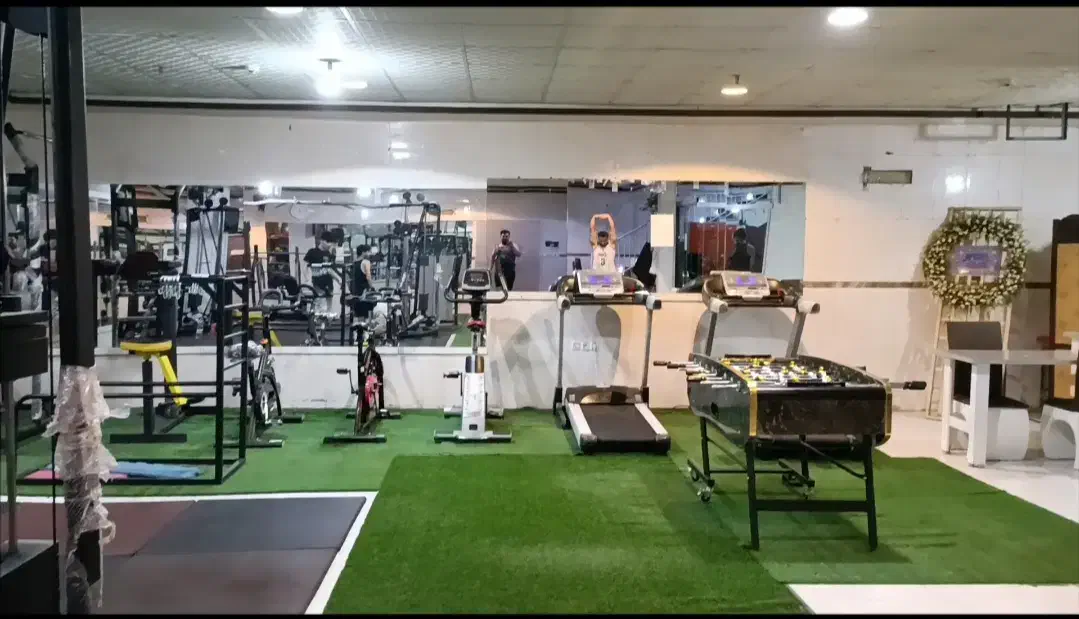 باشگاه زیر زمین ۳۰۰ متر سند ششدانگ میرزا کوچک خان|فروش آپارتمان|مشهد, حسین‌آباد|دیوار