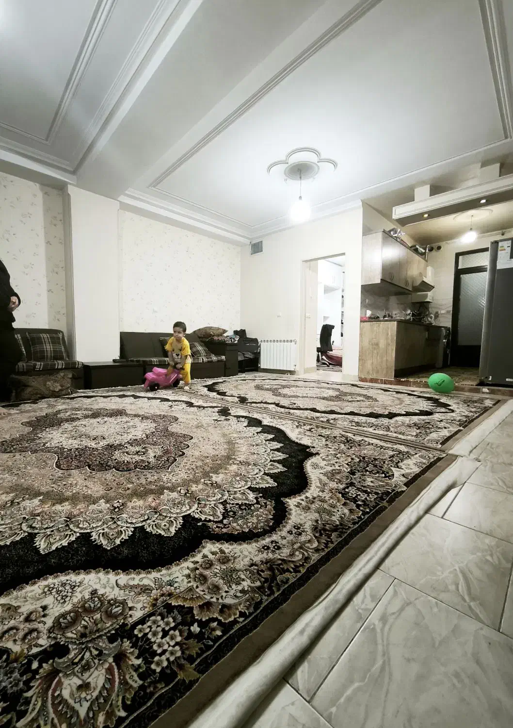 ۷۰متر ۱۶متری امیری/سالن مربع/گذرعریض/فولبازسازی