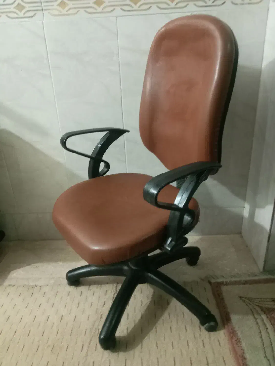 صندلی چرخدار .جک دار سالم|صندلی و نیمکت|رباطکریم, الارد|دیوار