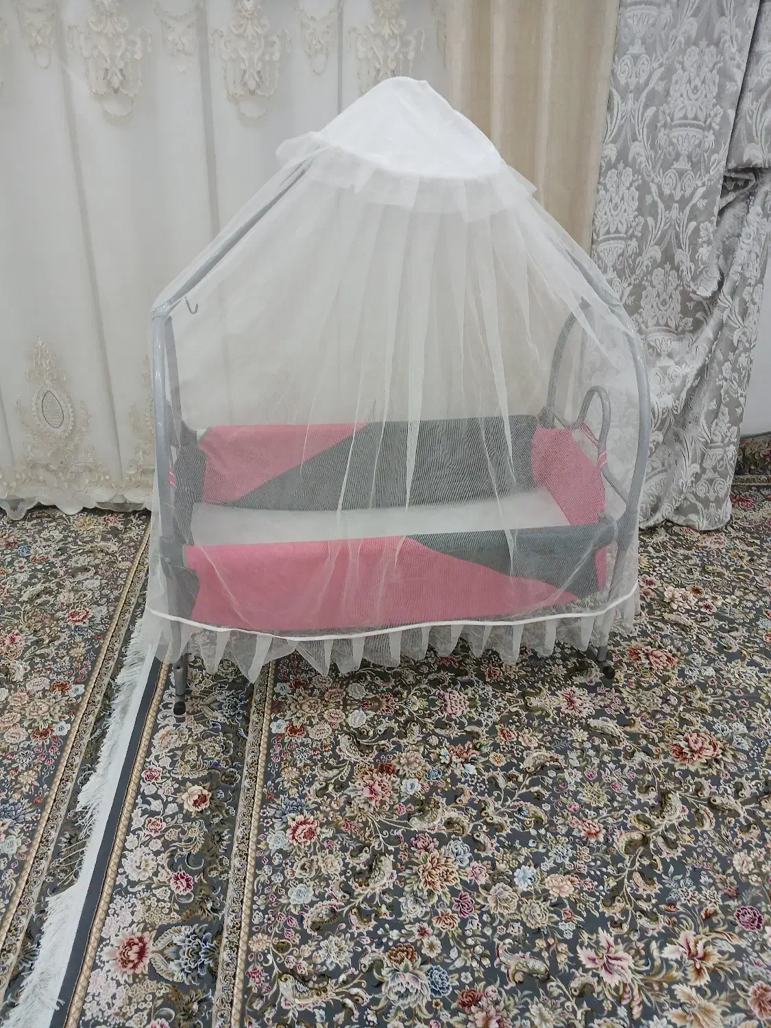 گهواره بچه|تخت و سرویس خواب|سنندج, |دیوار