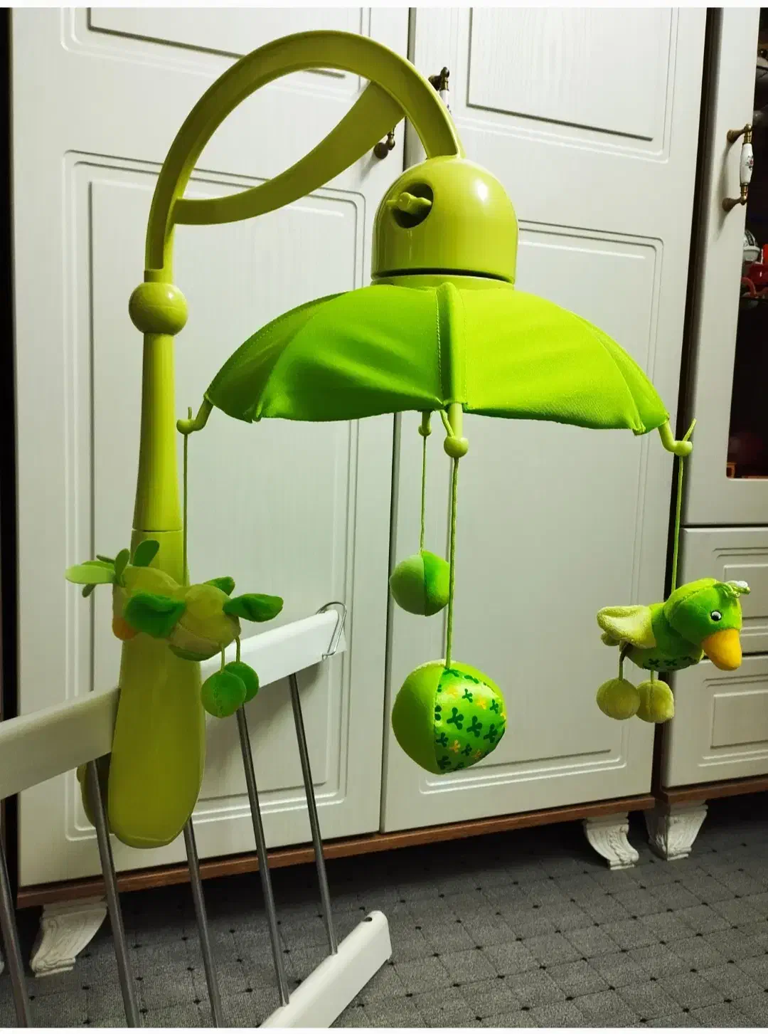 آویز تخت موزیکال|اسباب و اثاث بچه|قم, نخودی|دیوار