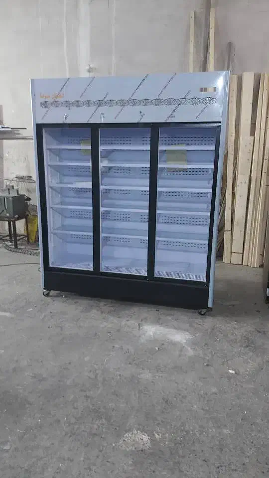 فریزر ۳درب ایستاده بدون برفک سرما از پایین|فروشگاه و مغازه|مشهد, فدک|دیوار