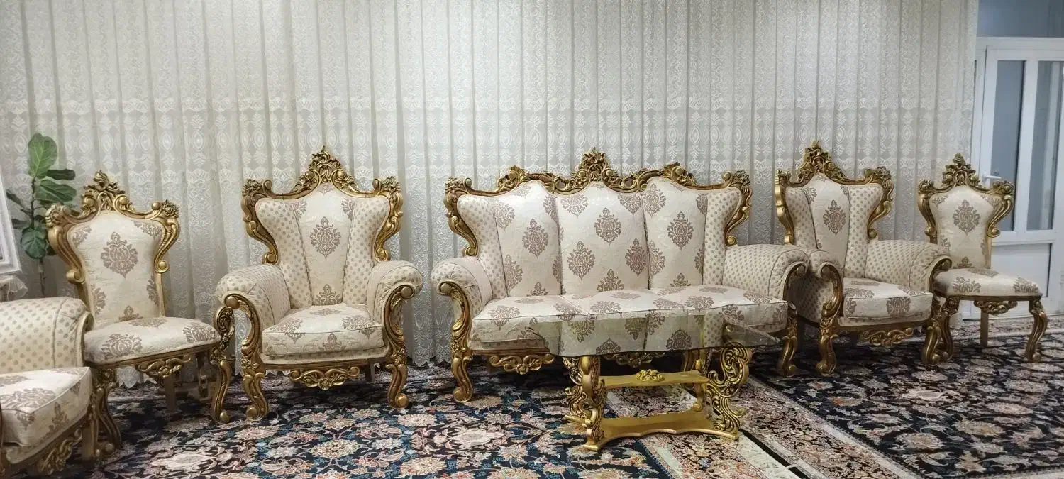 فروش مبل سلطنتی درحد نو ۹نفره قیمت۵۵تومن|مبلمان خانگی و میز عسلی|آران و بیدگل, |دیوار