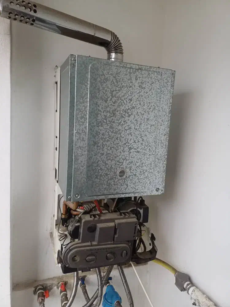 تعمیر و سرویس پکیج دیواری|خدمات پیشه و مهارت|شیراز, شهرک بهشتی|دیوار