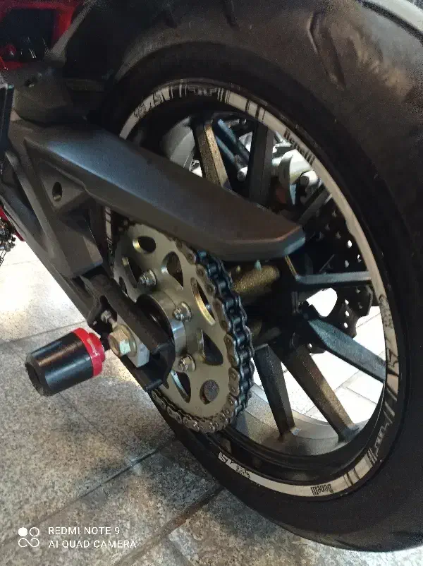 بنلی ۹۸بدون مشابه شرایطی|موتورسیکلت|پرند, فاز ۲|دیوار