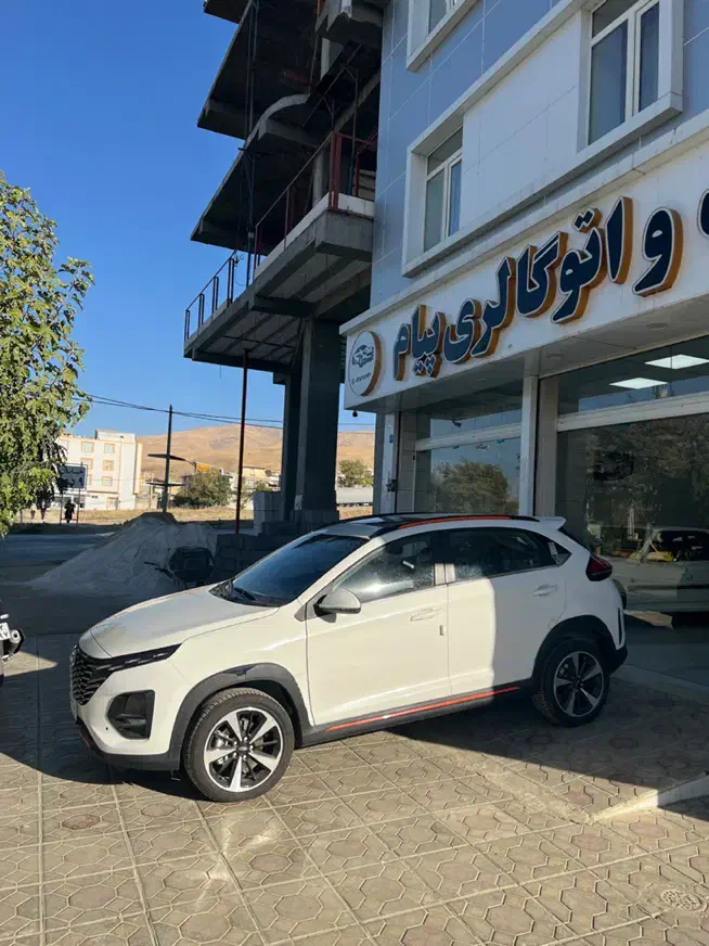 ایکس ۳۳ کراس دنده|خودرو سواری و وانت|همدان, |دیوار