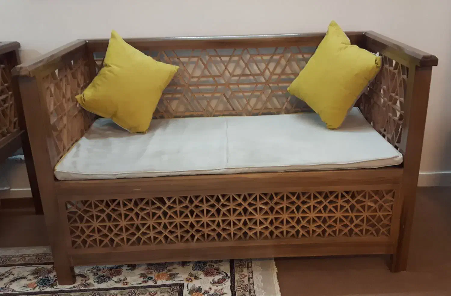 مبل سنتی(گره چینی)|مبلمان خانگی و میز عسلی|قم, لسانی|دیوار