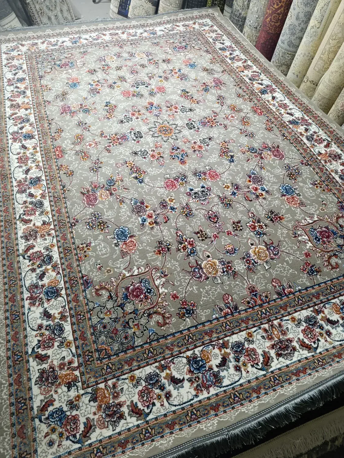 ۶ تخته فرش شش متری هفتصد شانه تازه و پلمپ|فرش|سقز, |دیوار