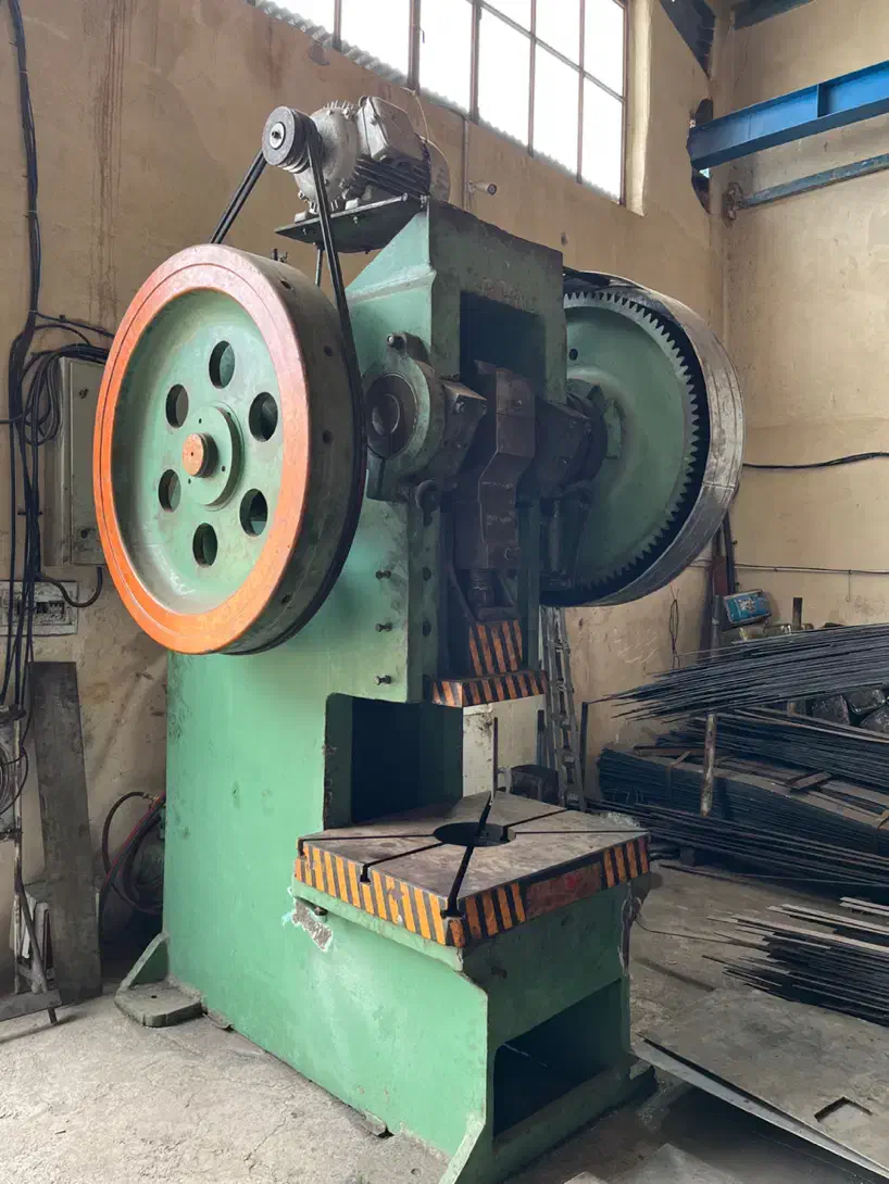 پرس ضربه ای ۱۵۰ تن|ماشینآلات صنعتی|قم, شهر قائم|دیوار