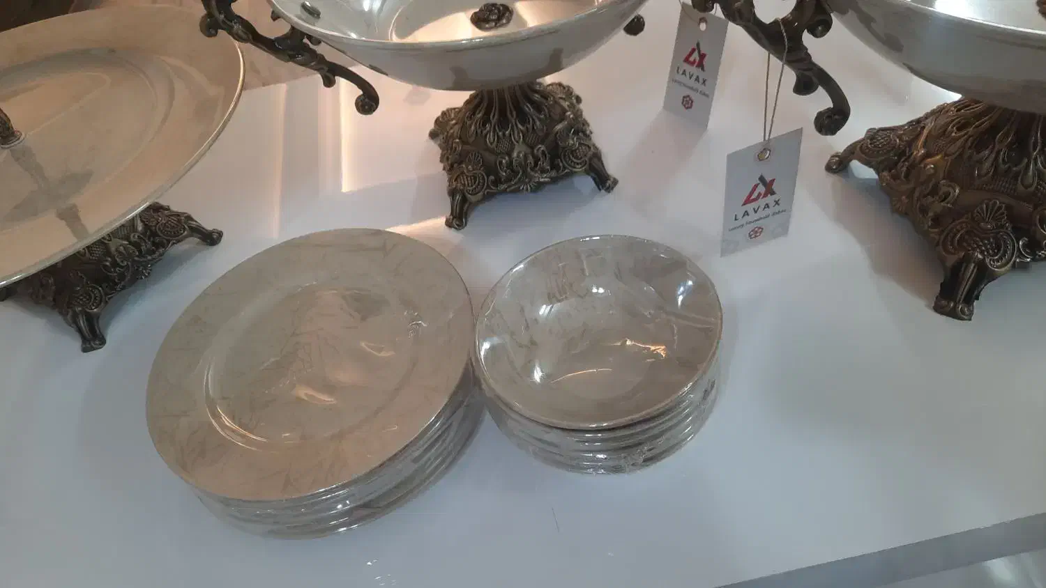 ظروف پذیرایی نو با کارتن|ظروف سرو و پذیرایی|تربت‌حیدریه, حسنی بالا|دیوار