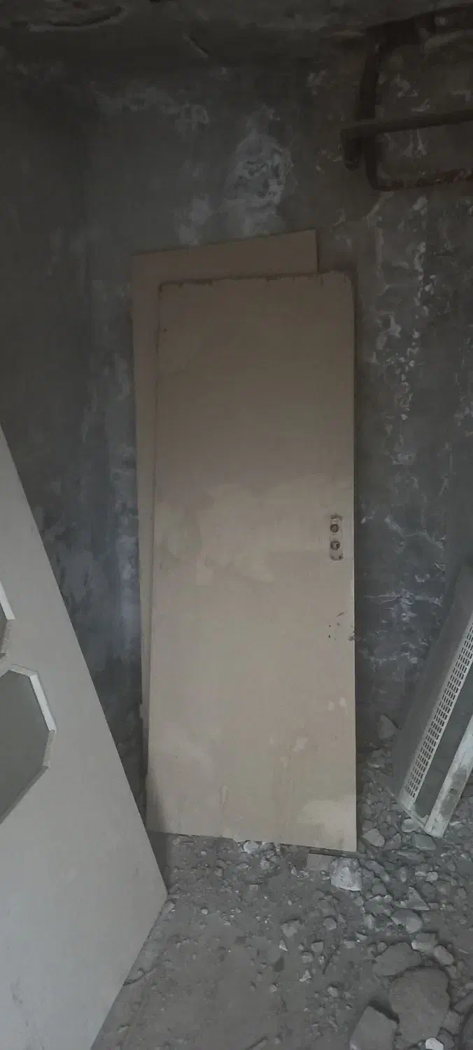 درب چوبی طرح قدیم|مصالح و تجهیزات ساختمان|بانه, |دیوار