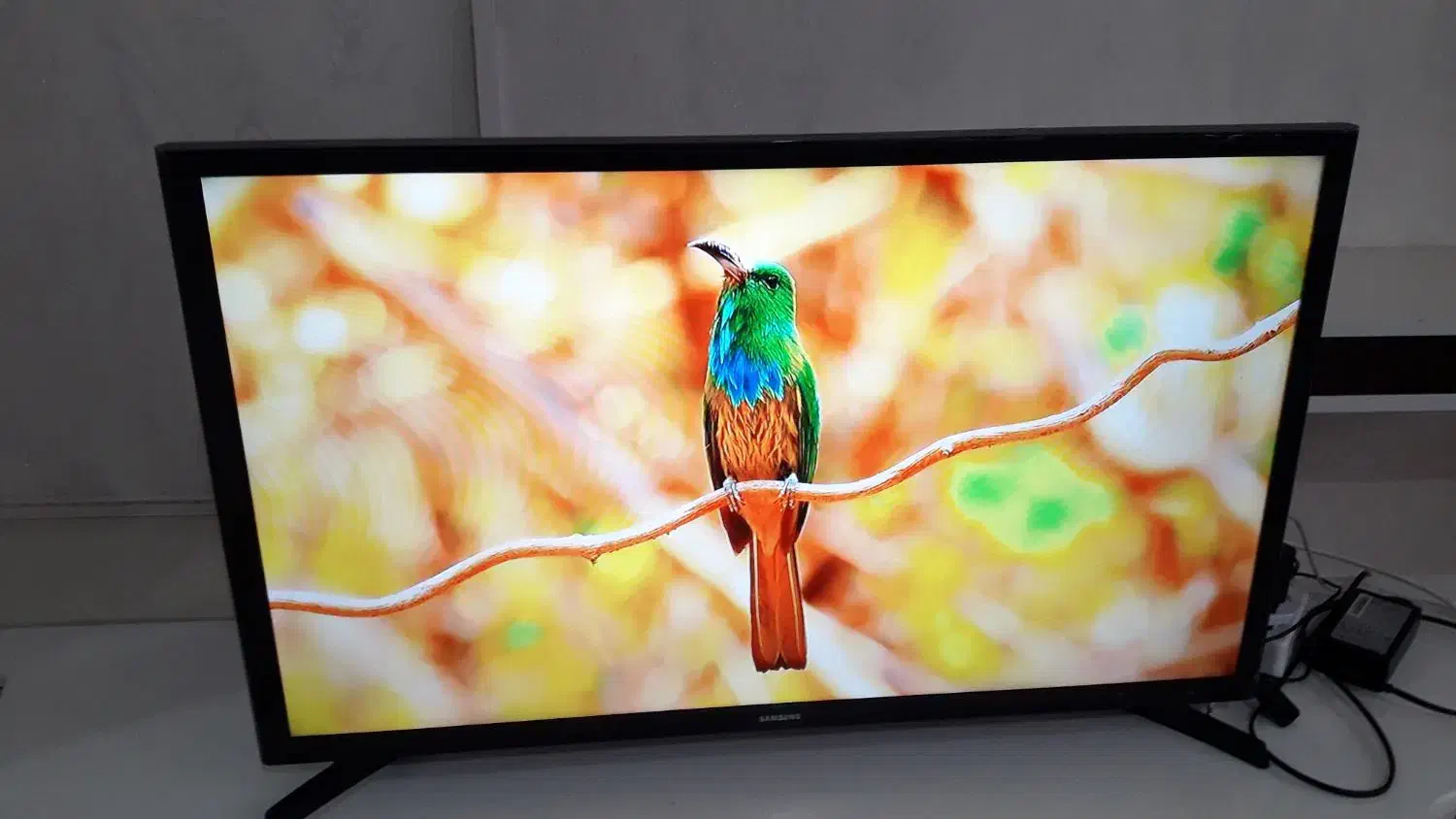 ال ای دی تلویزیون  SAMSUNG 32 بسیار تمیز|تلویزیون و پروژکتور|تبریز, |دیوار