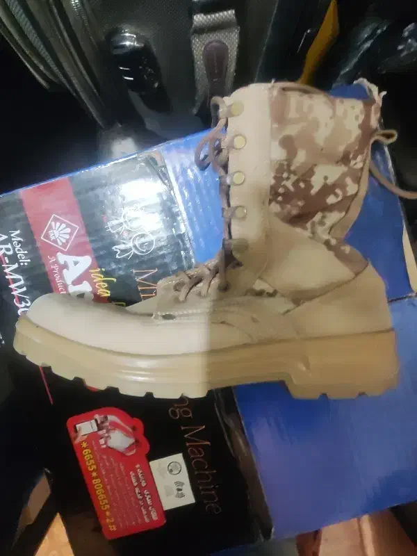 پوتین سربازی و کوهنوردی|کیف، کفش، کمربند|شاهین‌شهر, نظامی|دیوار