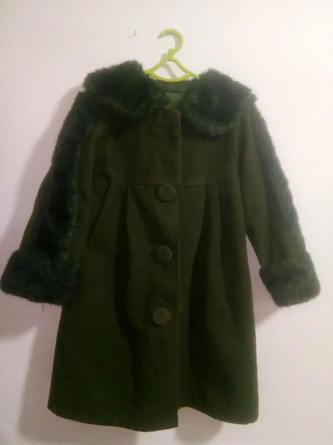 پالتو بچگانه|کفش و لباس بچه|نیشابور, فردوسی جنوبی|دیوار