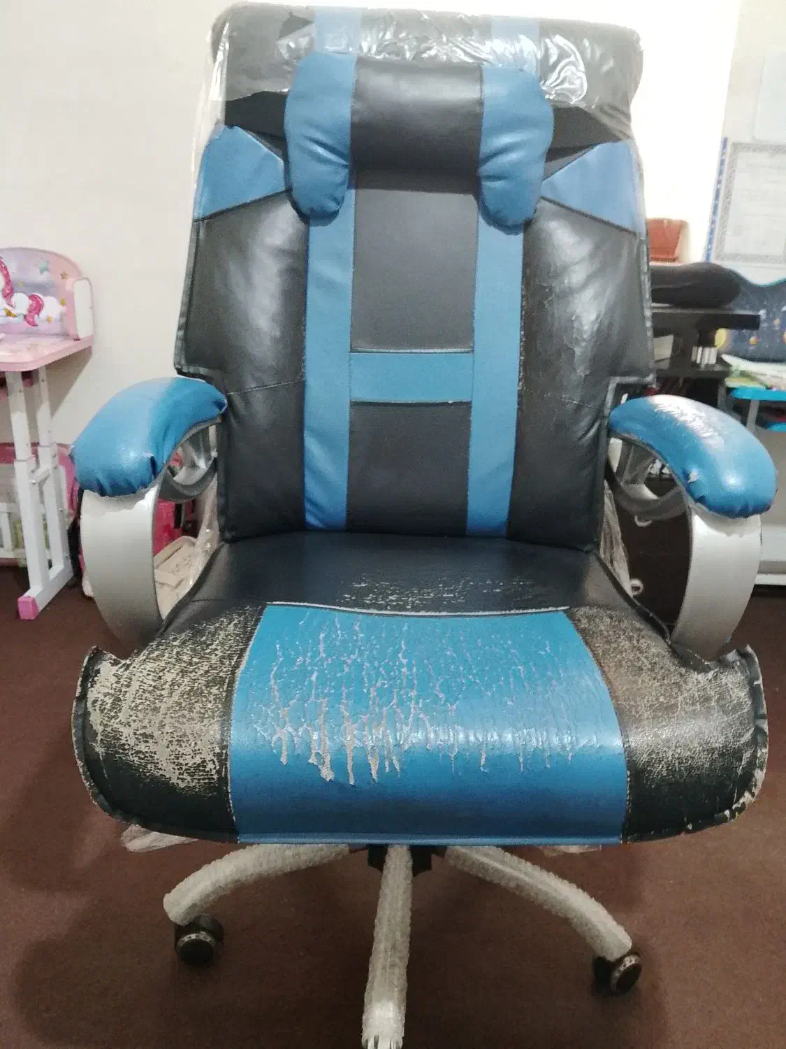 صندلی مطالعه|صندلی و نیمکت|قروه, |دیوار