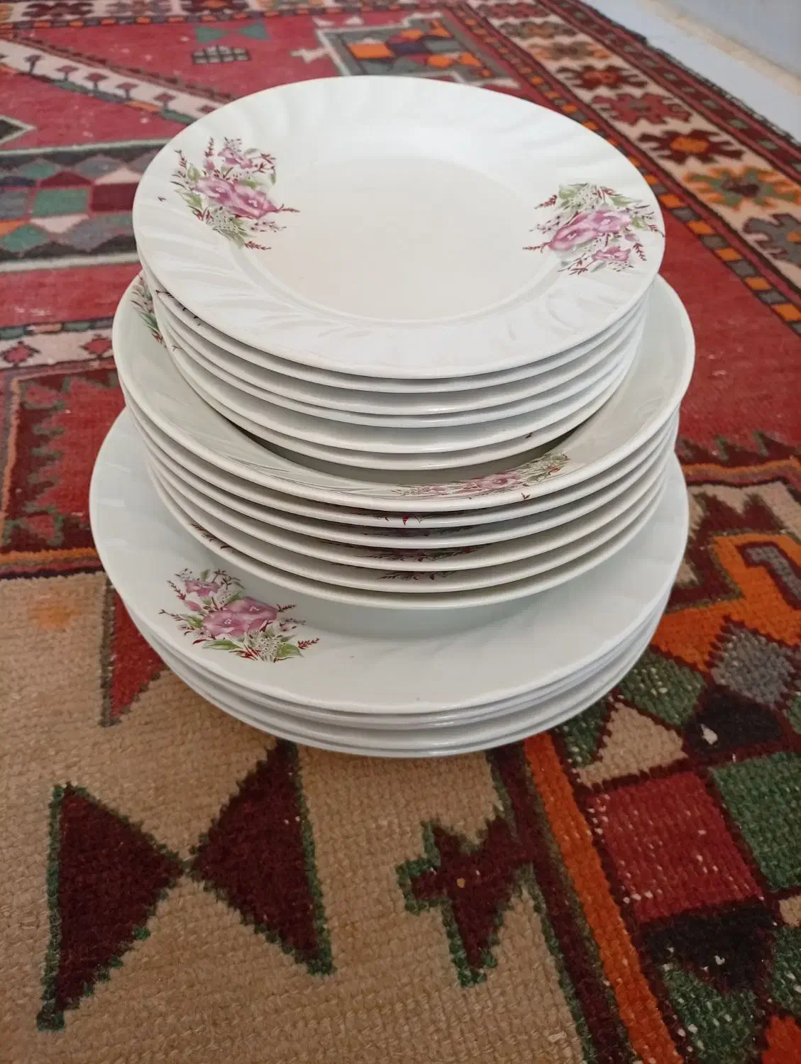 سرویس 6تایی چینی|ظروف سرو و پذیرایی|یاسوج, |دیوار