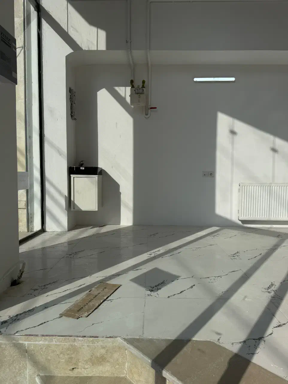 اجاره مغازه خ جمهوری ۹۴ متر همکف ۱۴۰ نیم طبقه|اجارهٔ مغازه و غرفه|بجنورد, |دیوار