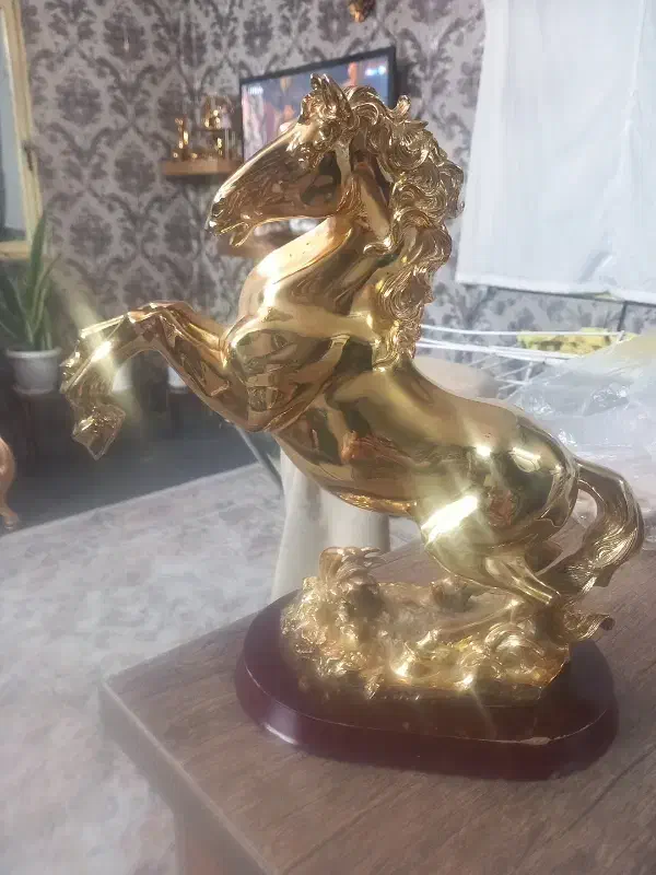 دکوری های طلایی|مجسمه، تندیس، ماکت|تهران, کیانشهر|دیوار