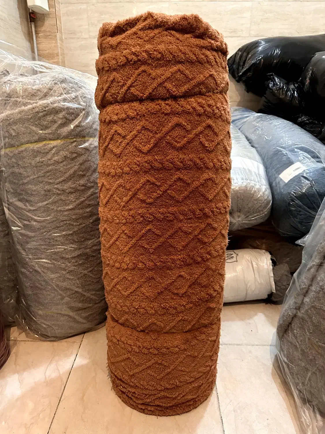 پخش عمده پتو متری گیس بافت|رختخواب، بالش، پتو|یزد, |دیوار