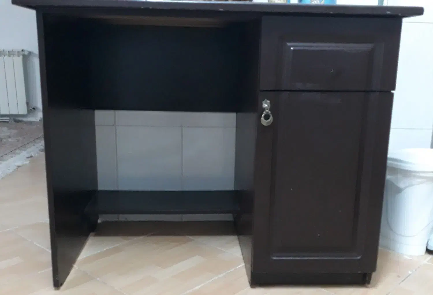 کتابخانه و میز تحریر|کتابخانه، شلف، قفسههای دیواری|مشهد, الهیه|دیوار