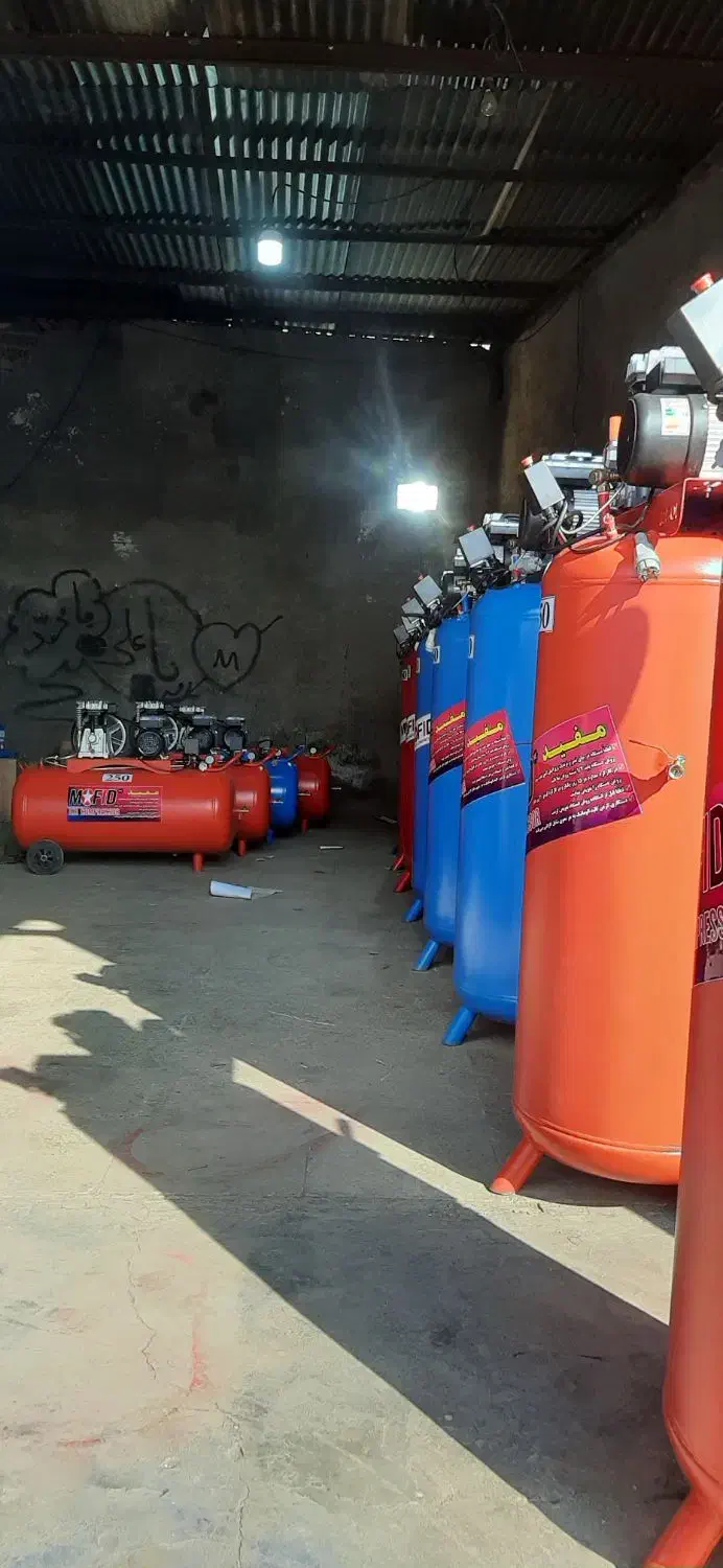 کمپرسور باد ۲۵۰ لیتری مفید|ماشین‌آلات صنعتی|تهران, خلازیر|دیوار