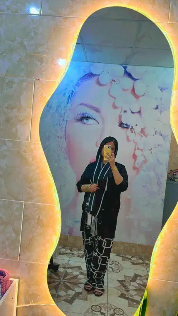 آینه قدی و میز ناهار خوری|آینه|خورموج, |دیوار