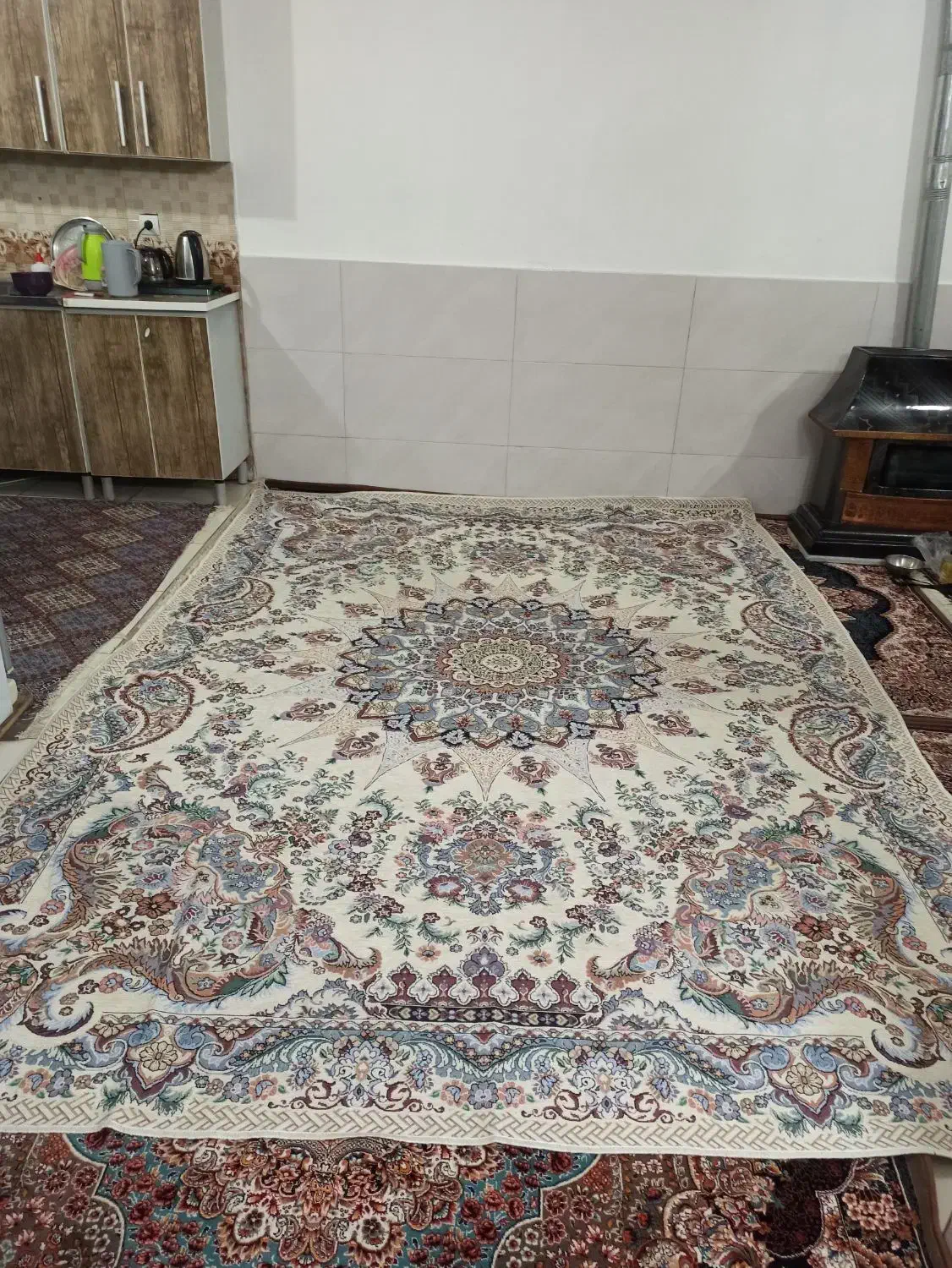 روفرشی|روفرشی|بهارستان, |دیوار