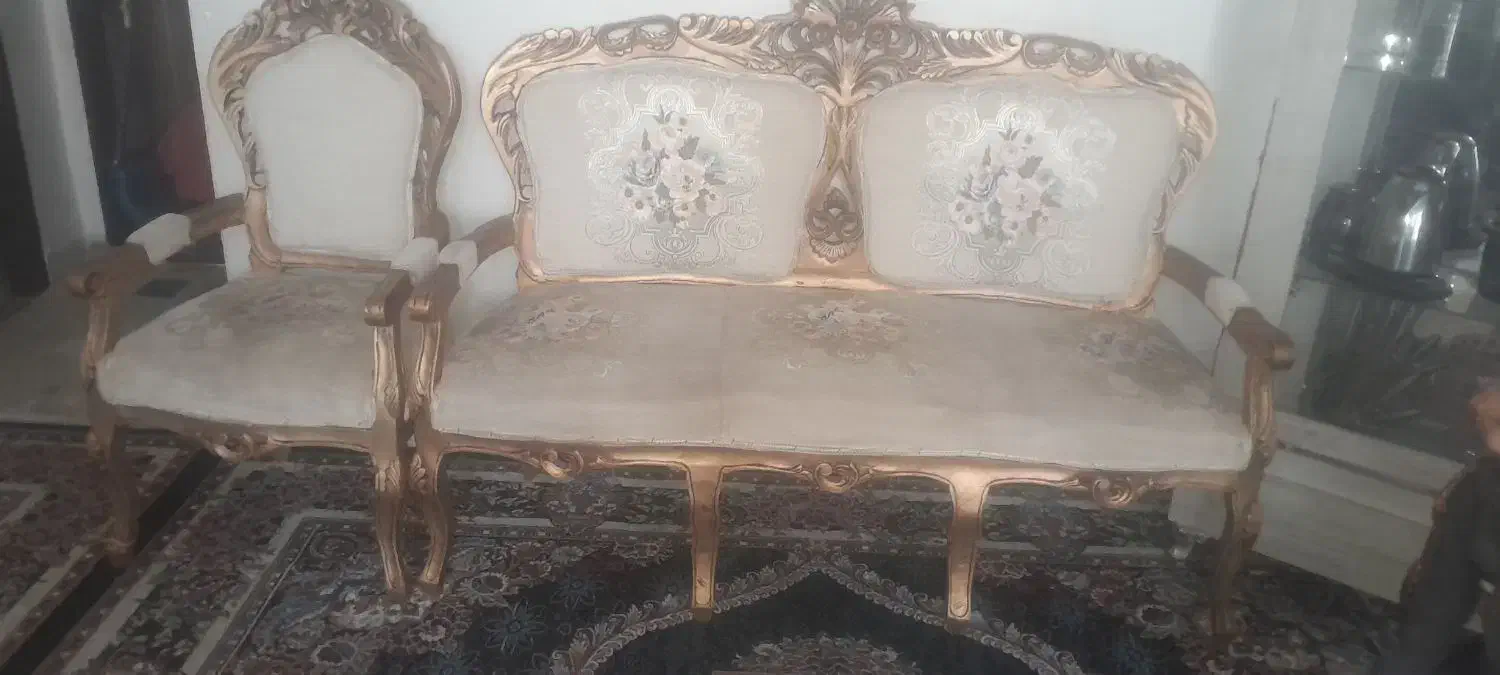 مبل سلطنتی چوب گردو ۹ نفره جنس خوب|مبلمان خانگی و میز عسلی|تایباد, |دیوار