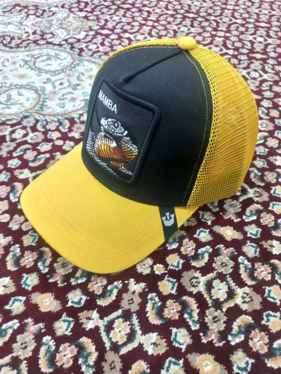 کلاه گورین|لباس|خرمآباد, |دیوار