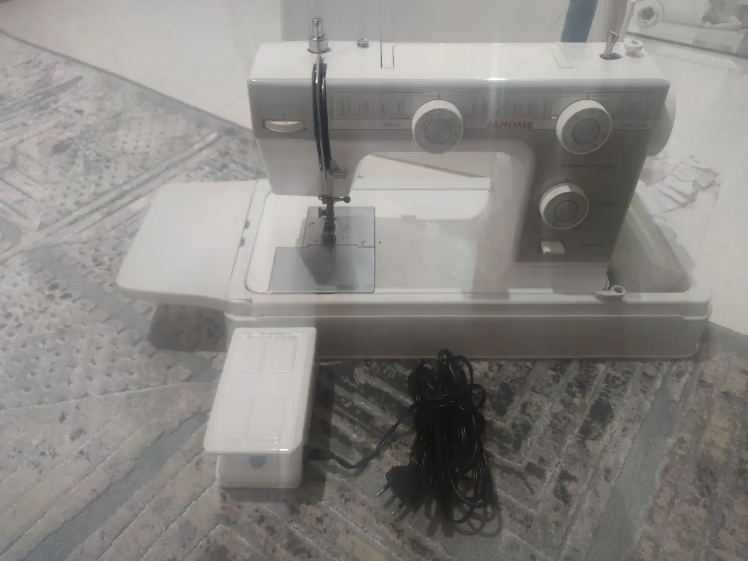 ژانومه393A|چرخ خیاطی و ریسندگی|پرند, فاز ۱|دیوار