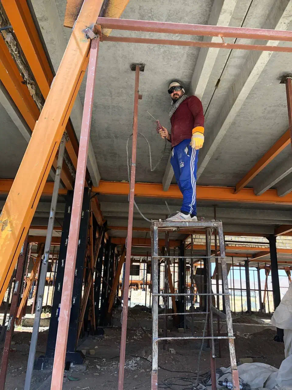 انجام کلیه کارهای نبشی کشی والپست|خدمات پیشه و مهارت|کرمانشاه, |دیوار