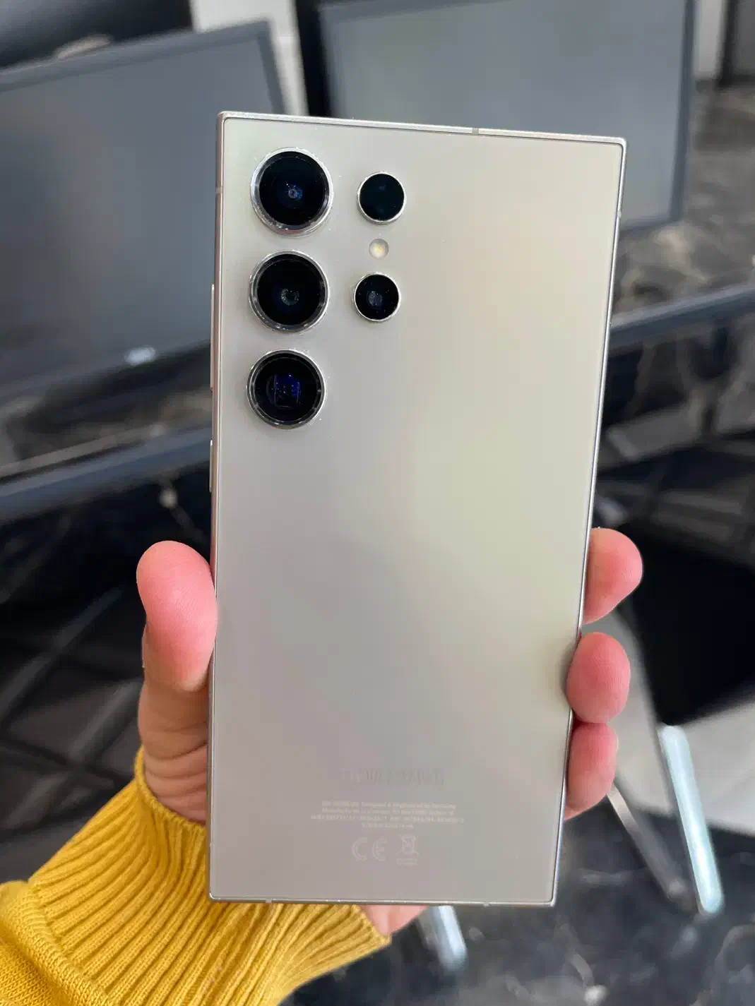 آلترا ۲۴ و ۵۱۲ گیگ|موبایل|اصفهان, ملکشهر|دیوار