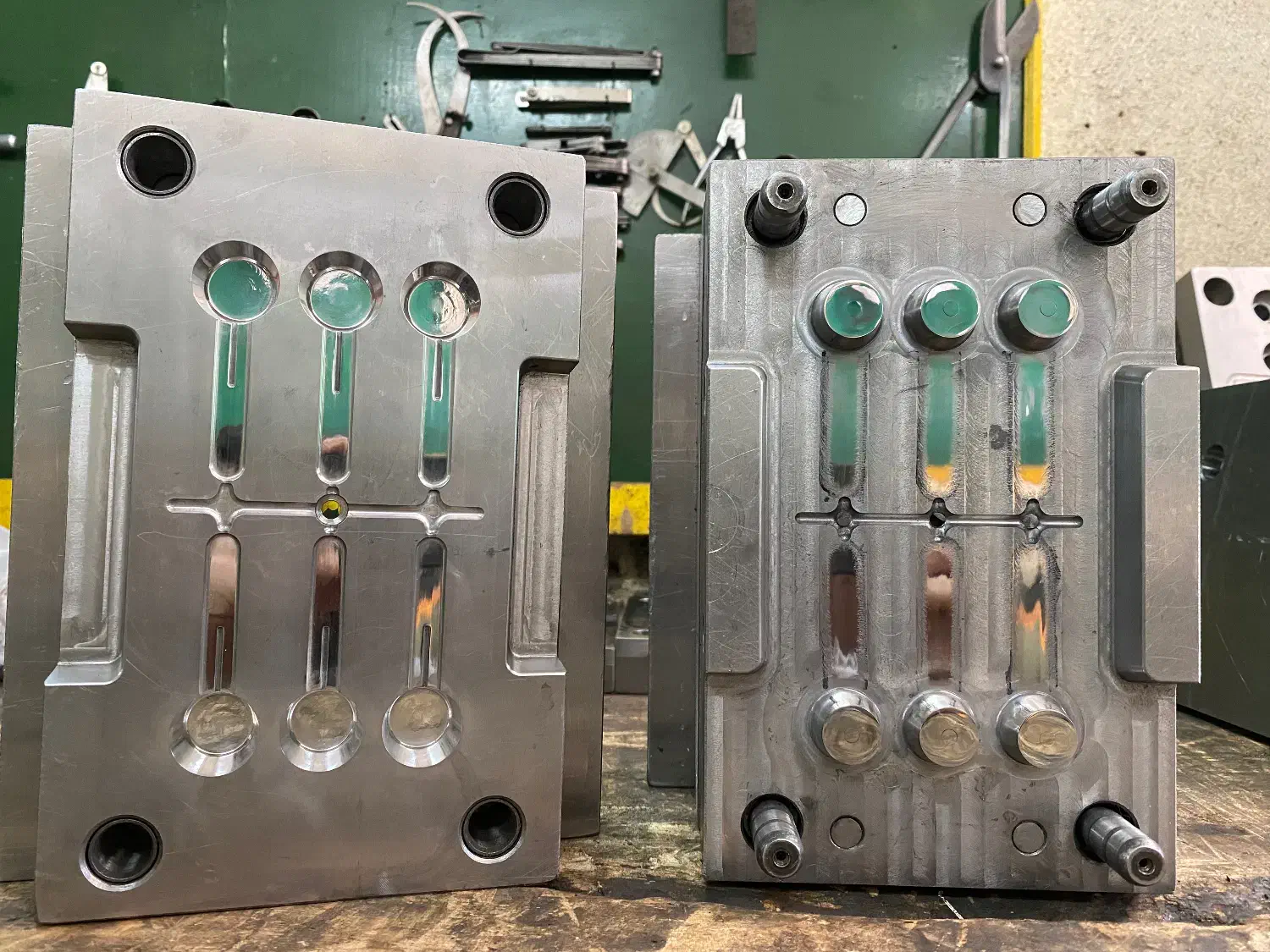 قالبسازی و ساخت انواع قالبهای تزریق پلاستیک|خدمات پیشه و مهارت|تهران, اتحاد|دیوار