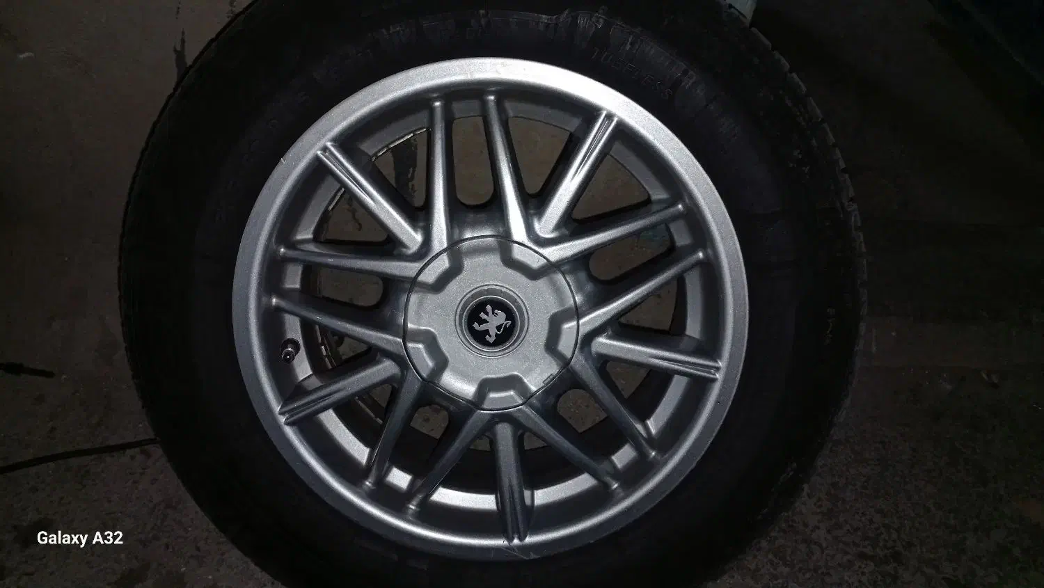 رینگ خرچنگی ۱۵ با لاستیک|قطعات یدکی و لوازم جانبی|کرمان, |دیوار