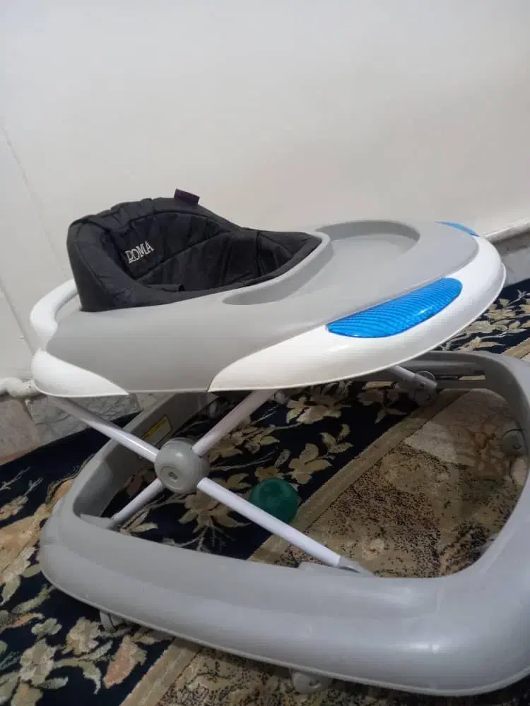 روروئک|کالسکه و لوازم جانبی|بومهن, |دیوار