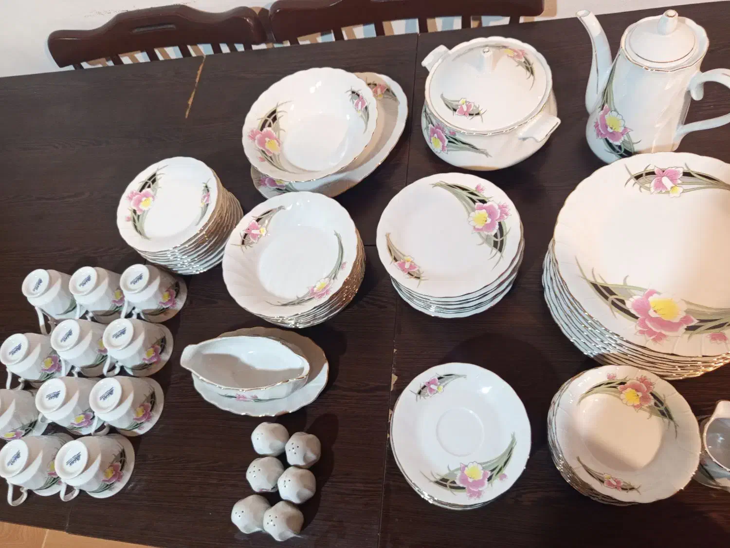 ظروف چینی برند Delux ژاپنی|ظروف سرو و پذیرایی|تهران, آشتیانی|دیوار