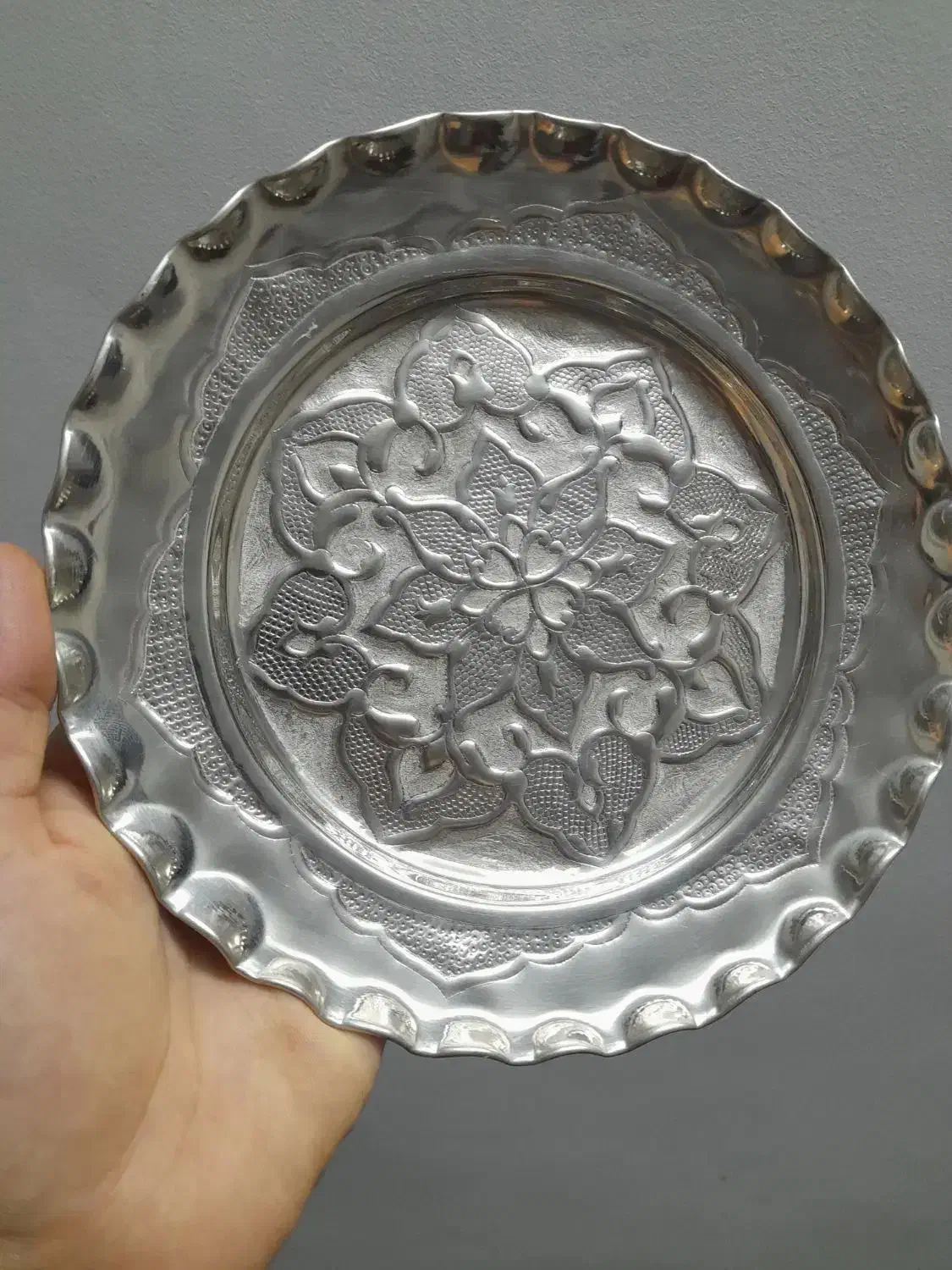 جای شیرینی|کلکسیون اشیاء عتیقه|بروجرد, |دیوار